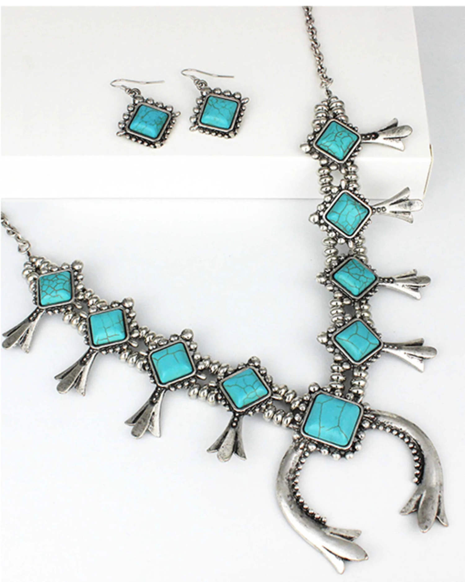 Shyanne Women's Squash Blossom Jewelry Set 1 Shyanne Women's Squash Blossom Jewelry Set